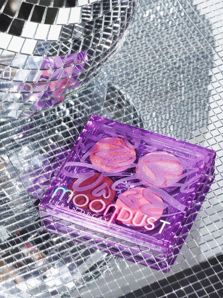 Urban Decay 24/7 Moondust Space Cowboy Quad Palette - Image 5 of 5 Urban Decay 24/7 Moondust Space Cowboy Quad Palette - Image 5 of 5