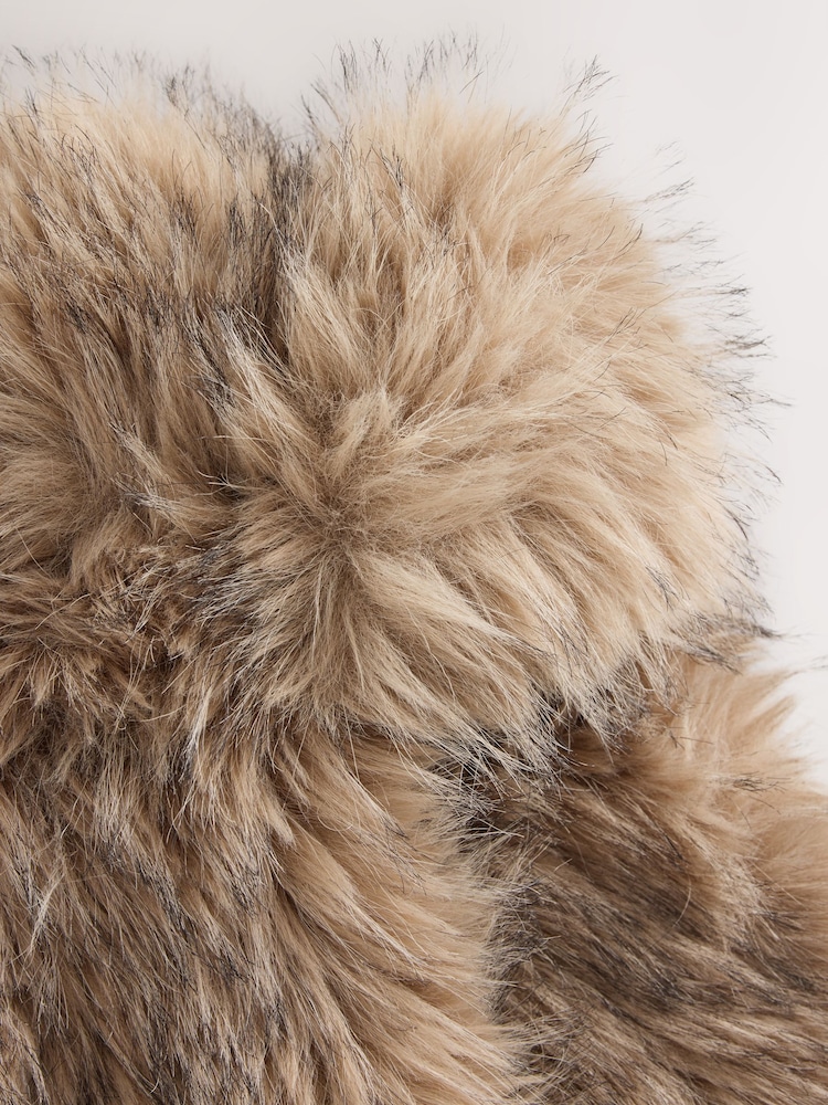 Natural Fur Trapper Hat - Image 3 of 3