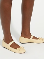 Rumena - Dune London Helenas Flexible Sole Elastic balerinke čevlji s plosko peto/brez pete - Slika 1 iz 6
