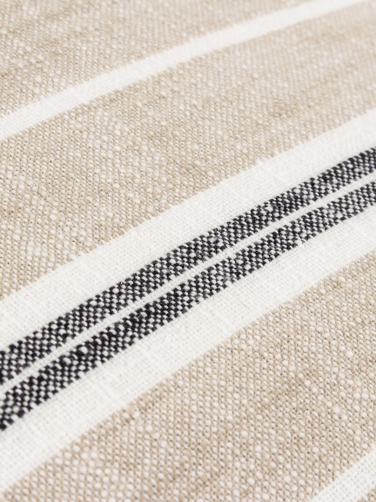 Yard Hebble – gestreiftes Kissen aus 100 % Baumwolle - Bild 4 von 4