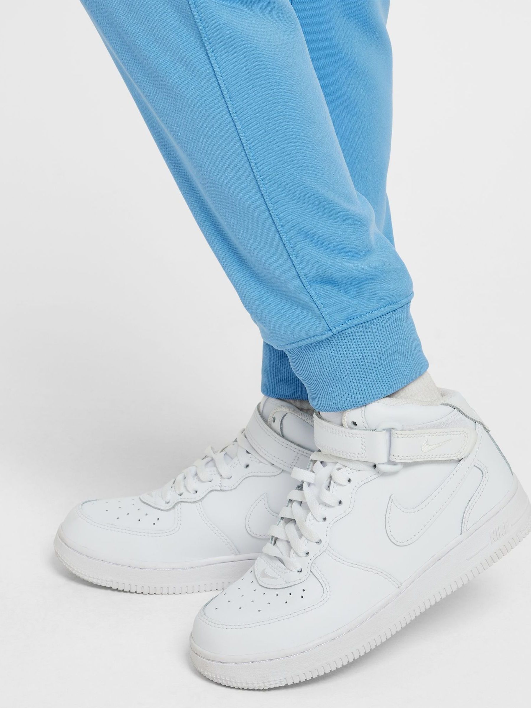 air force 1 with tracksuit