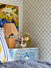 Harlequin Lapis Pearl Daisy Trellis 10.05M Wallpaper - Image 2 of 4