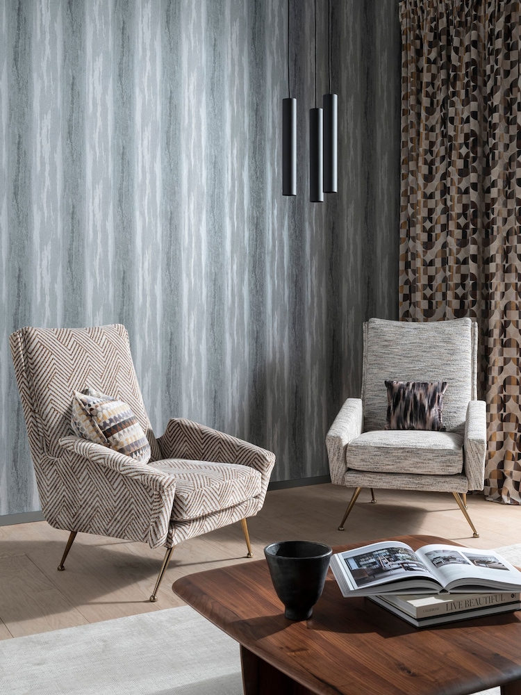 Clarke and Clarke Effetto Pewter 10.05M Wallpaper - Image 1 of 4