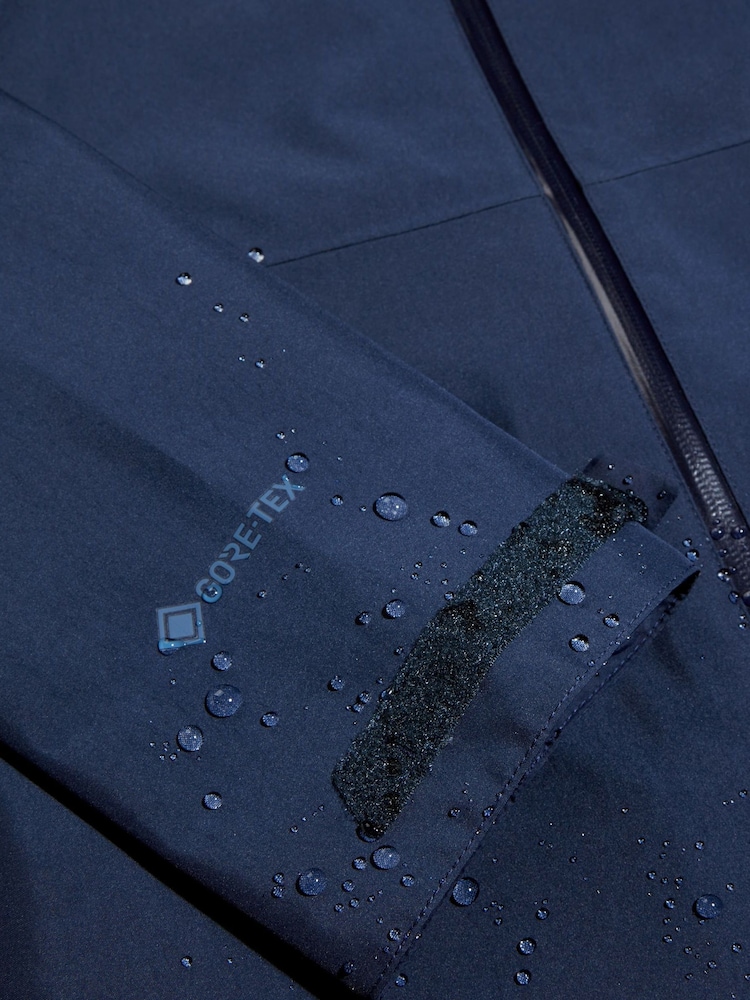 Berghaus Blue Bramblefell Gore Tex Jacket - Image 13 of 13