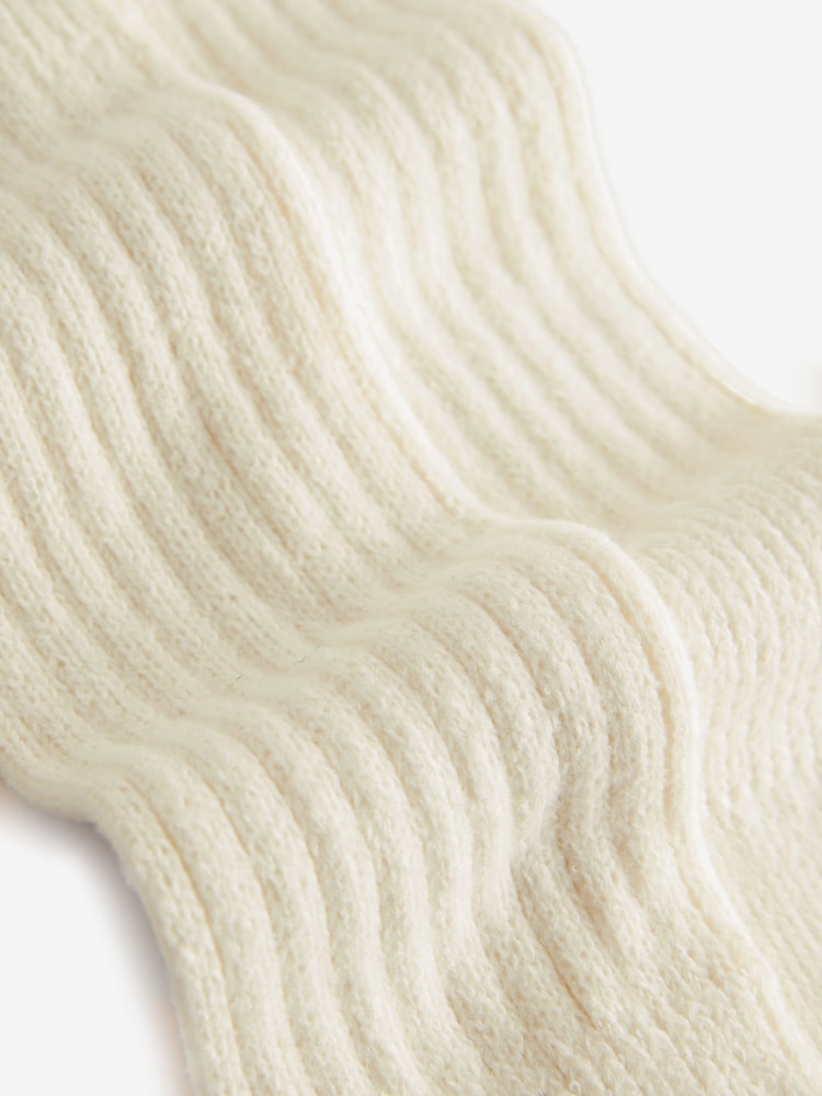 Crema - Pack de 1 par de calcetines tobilleros holgados hasta el tobillo - Imagen 2 de 3 Crema - Pack de 1 par de calcetines tobilleros holgados hasta el tobillo - Imagen 2 de 3