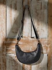 FatFace Harlow Black Sling Bag - Image 2 of 5