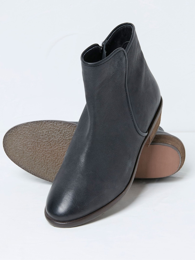 FatFace Felicity Black Ankle Boots - Image 2 of 3