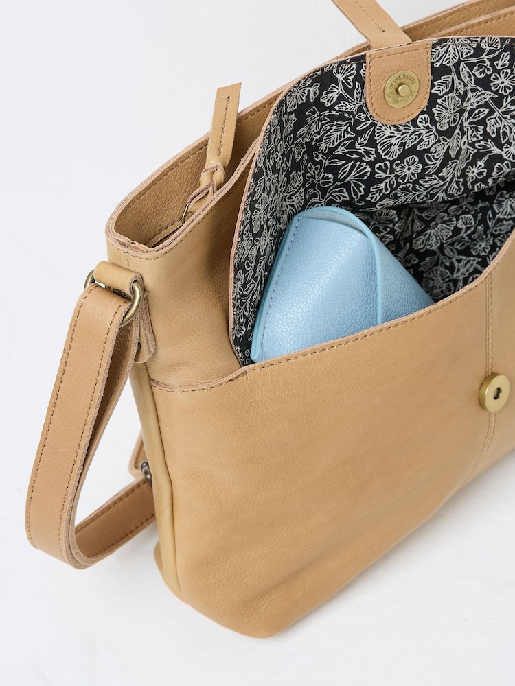 FatFace Katie Brown Shoulder Bag - Image 2 of 2
