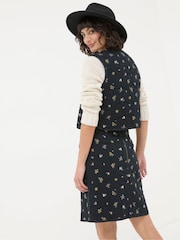 FatFace Quinn Black Ditsy Paisley Quilted Waistcoat - Image 4 of 7