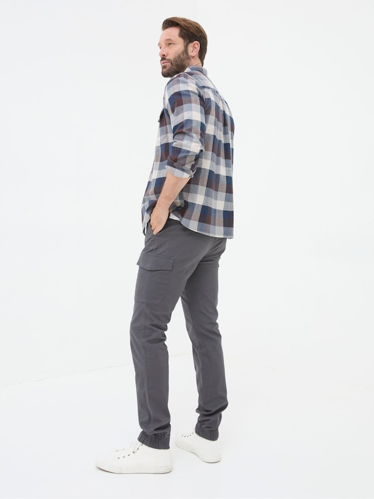 Серый - FatFace Cuffed Cargo Trousers - Изображение 2 из 6 Серый - FatFace Cuffed Cargo Trousers - Изображение 2 из 6