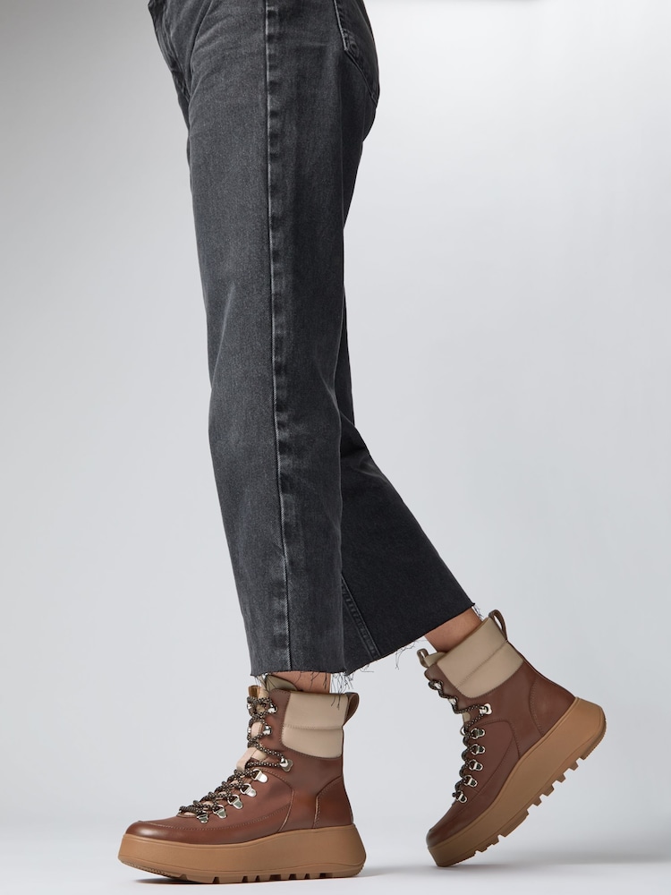 Fitflop Leather F-Mode Flatform Chelsea Boots - Image 1 of 5