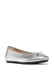 FitFlop Delicato Bow Soft Leather Ballet Flats - Image 3 of 5