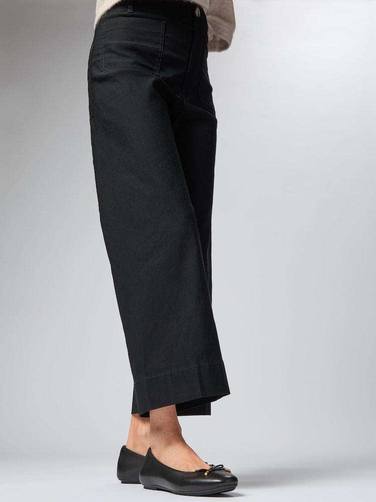 FitFlop Delicato Bow Soft Leather Ballet Flats - Image 1 of 5