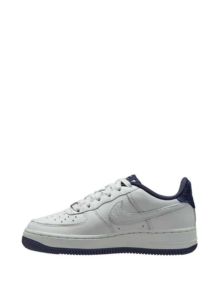 Nike White/ Navy Blue Air Force 1 Trainers - Image 2 of 4