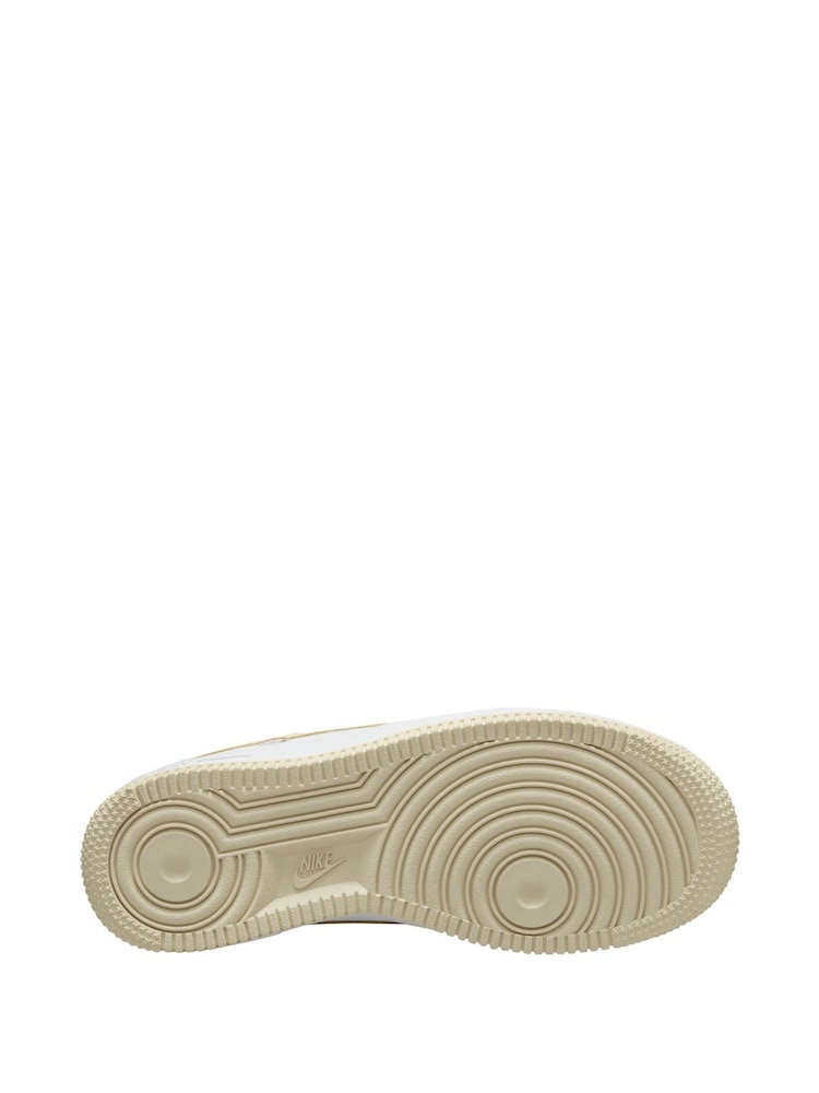 Nike White Natural Air Force 1 Youth Trainers - Image 4 of 4