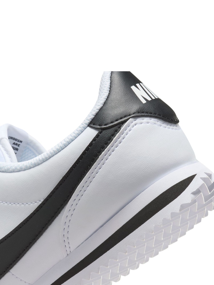 Nike White/Black Youth Cortez Trainers - Image 11 of 11