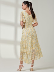 Jolie Moi Yellow & Blue Floral Pleated Dip Hem Chiffon Maxi Dress - Image 2 of 7