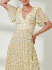Jolie Moi Yellow & Blue Floral Pleated Dip Hem Chiffon Maxi Dress - Image 3 of 7