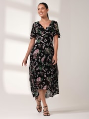Jolie Moi Black Pleated Dip Hem Chiffon Maxi Dress - Image 5 of 6