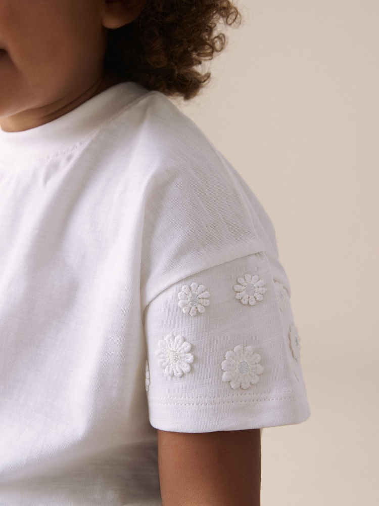 Cream 100% Cotton Daisy Short Sleeve T-Shirt (3mths-7yrs) - Image 3 of 7