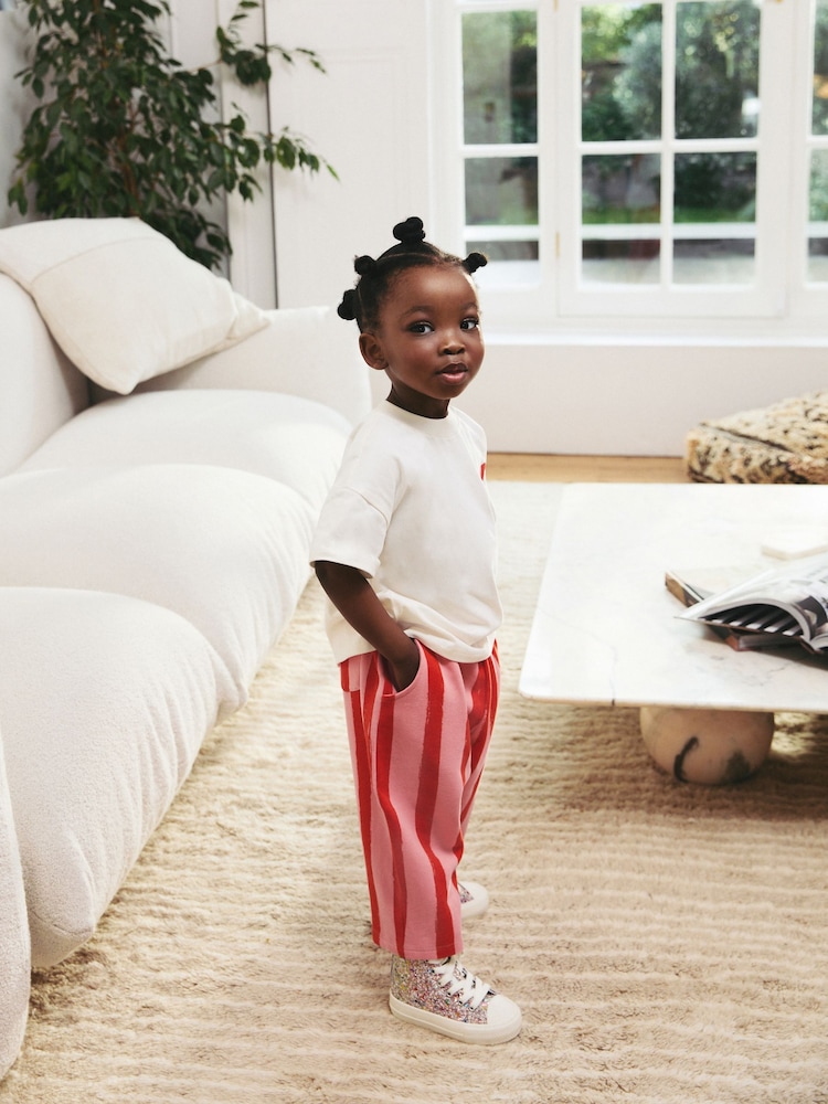 Red Heart Short Sleeve 100% Cotton T-Shirt and Wide Trousers Set (3mths-7yrs) - Image 2 of 7