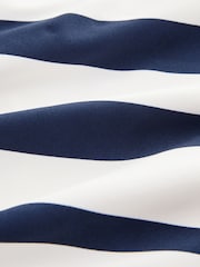 צבע כחול נייבי/לבן בדוגמת חיצי שברון - בגד ים מחטב בגזרת בנדו - Image 10 of 11