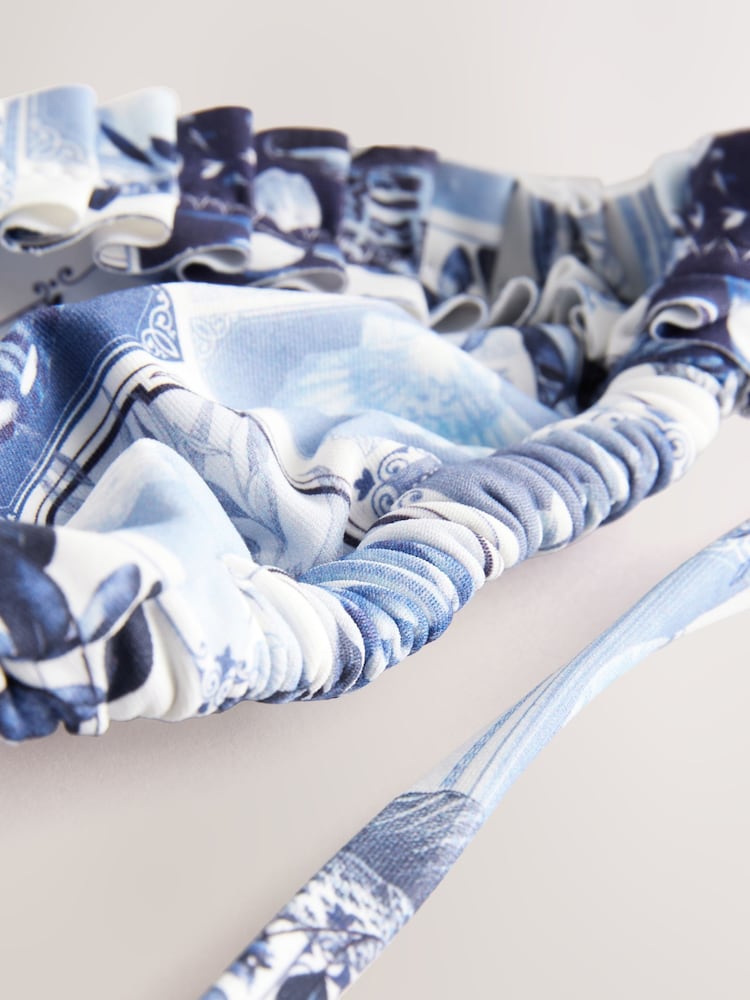 . Blau: Oberstoff - Plissiertes Triangel-Bikinitop - Bild 8 von 8 . Blau: Oberstoff - Plissiertes Triangel-Bikinitop - Bild 8 von 8