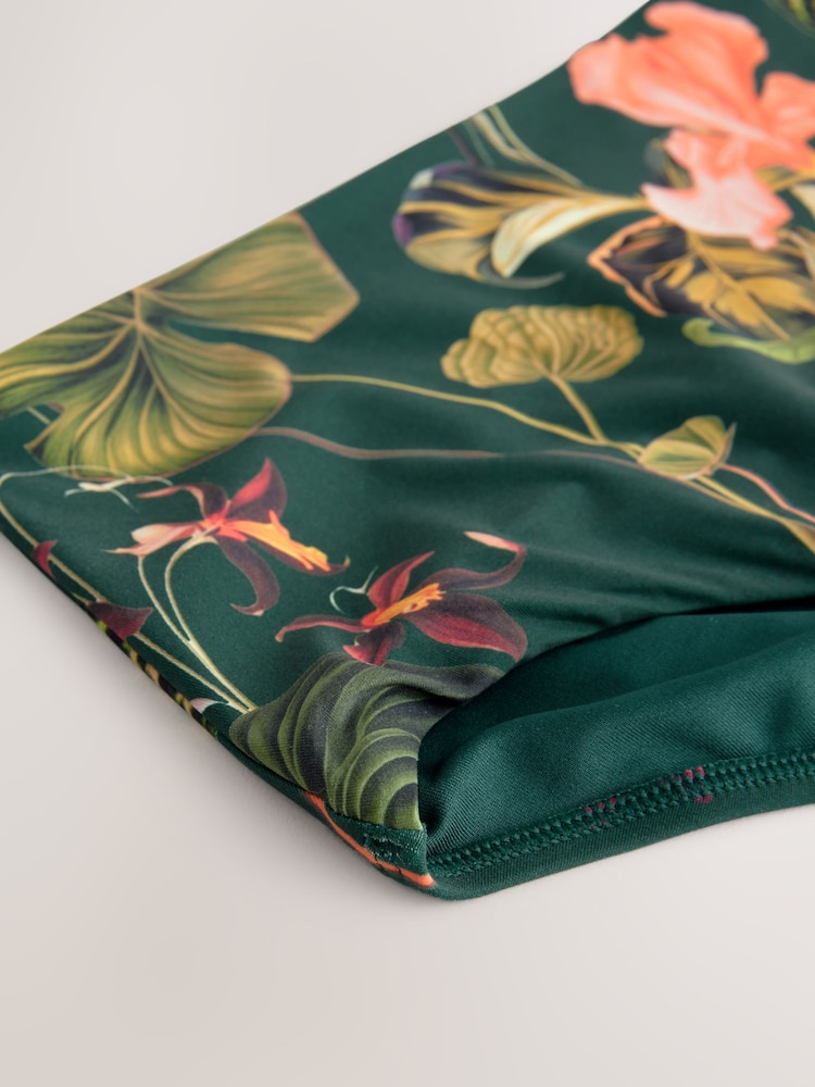 Grün mit floralem Print - Bikinihose mit Print - Bild 7 von 7 Grün mit floralem Print - Bikinihose mit Print - Bild 7 von 7