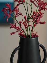 Red Artifical Kang Paw In Ceramic Vase - Image 2 of 4