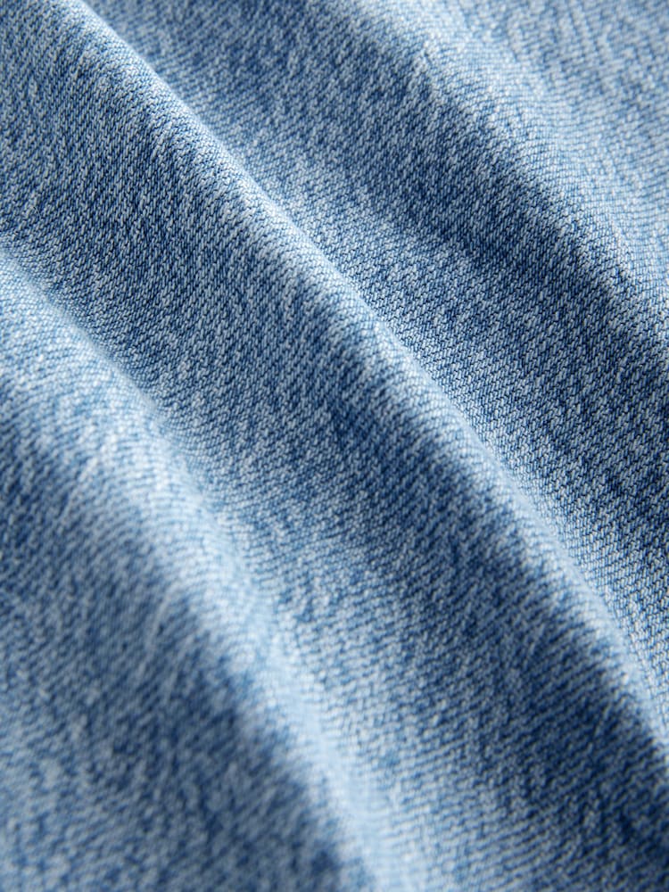 Srednje modra - Oprijeta denim jakna - Slika 8 iz 8 Srednje modra - Oprijeta denim jakna - Slika 8 iz 8