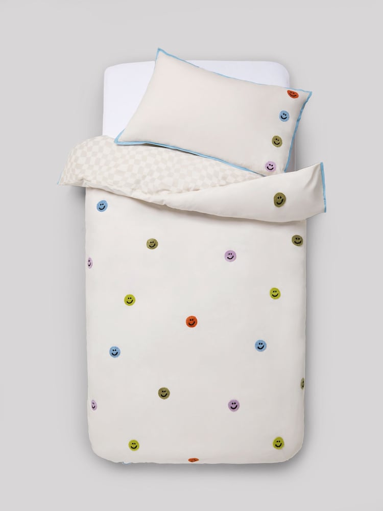 Tufted Faces Duvet Cover and Pillowcase Set - Image 7 of 9