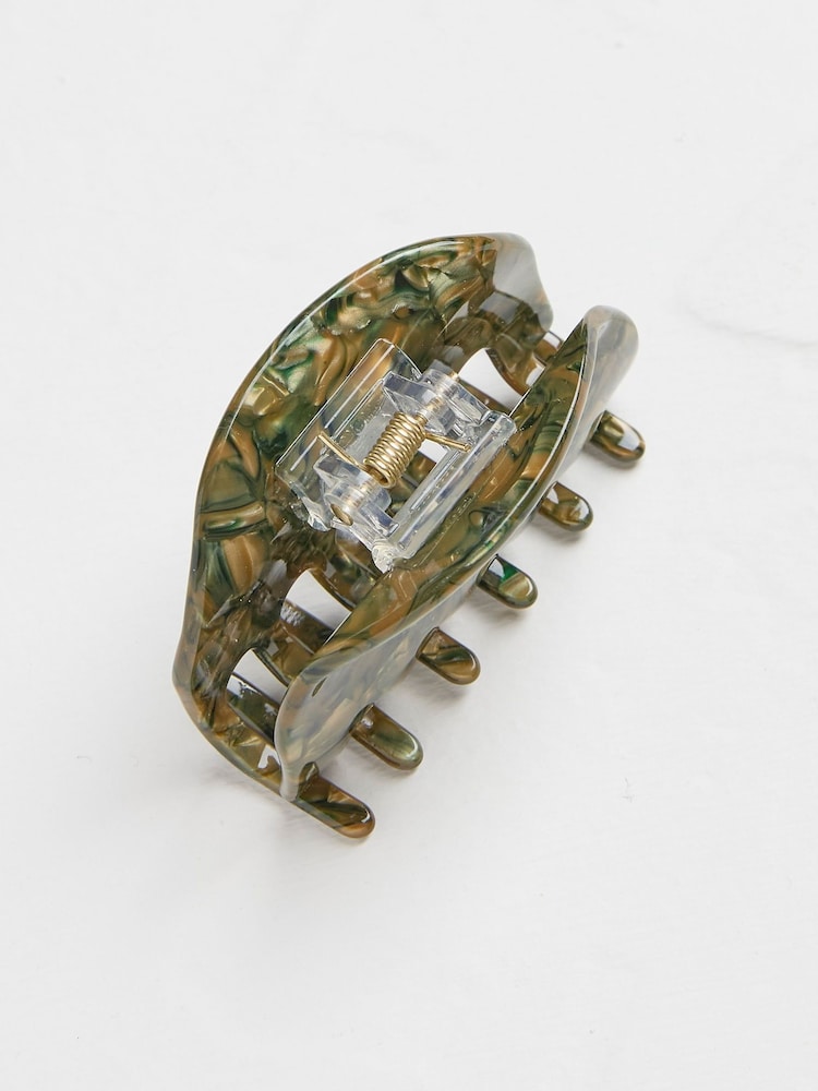 FatFace Green Round Claw Clip - Image 2 of 2 FatFace Green Round Claw Clip - Image 2 of 2
