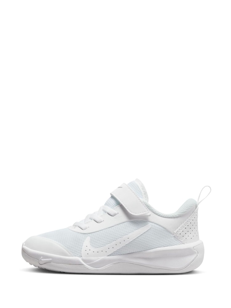 bela bela - Nike športni copati Junior Omni Multi Court - Slika 2 iz 11 bela bela - Nike športni copati Junior Omni Multi Court - Slika 2 iz 11