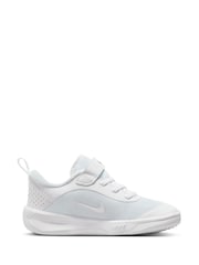 Nike White White Junior Omni Multi Court Trainers - Image 3 of 11