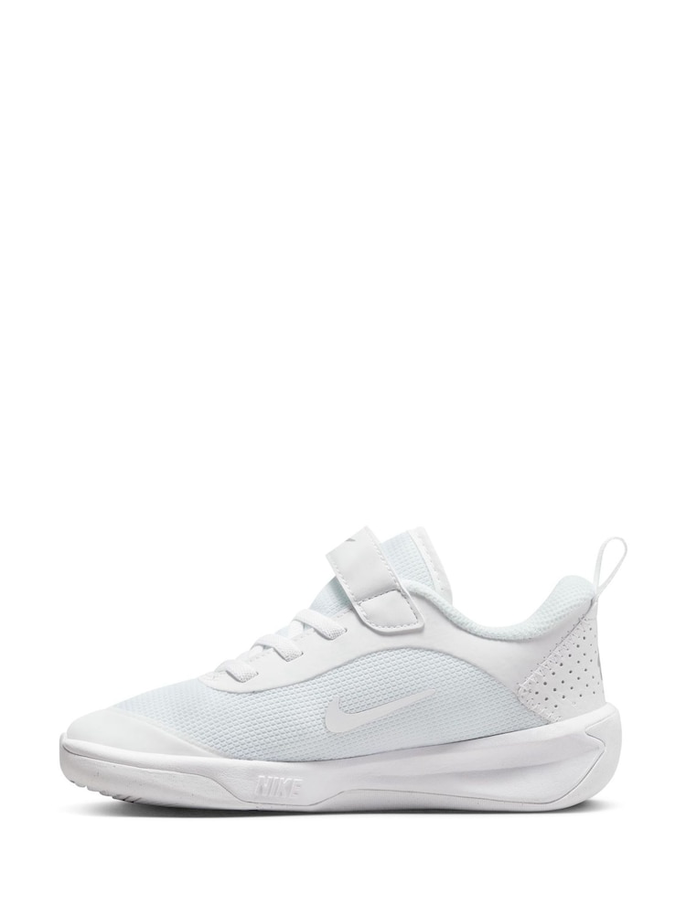 Nike White White Junior Omni Multi Court Trainers - Image 4 of 11