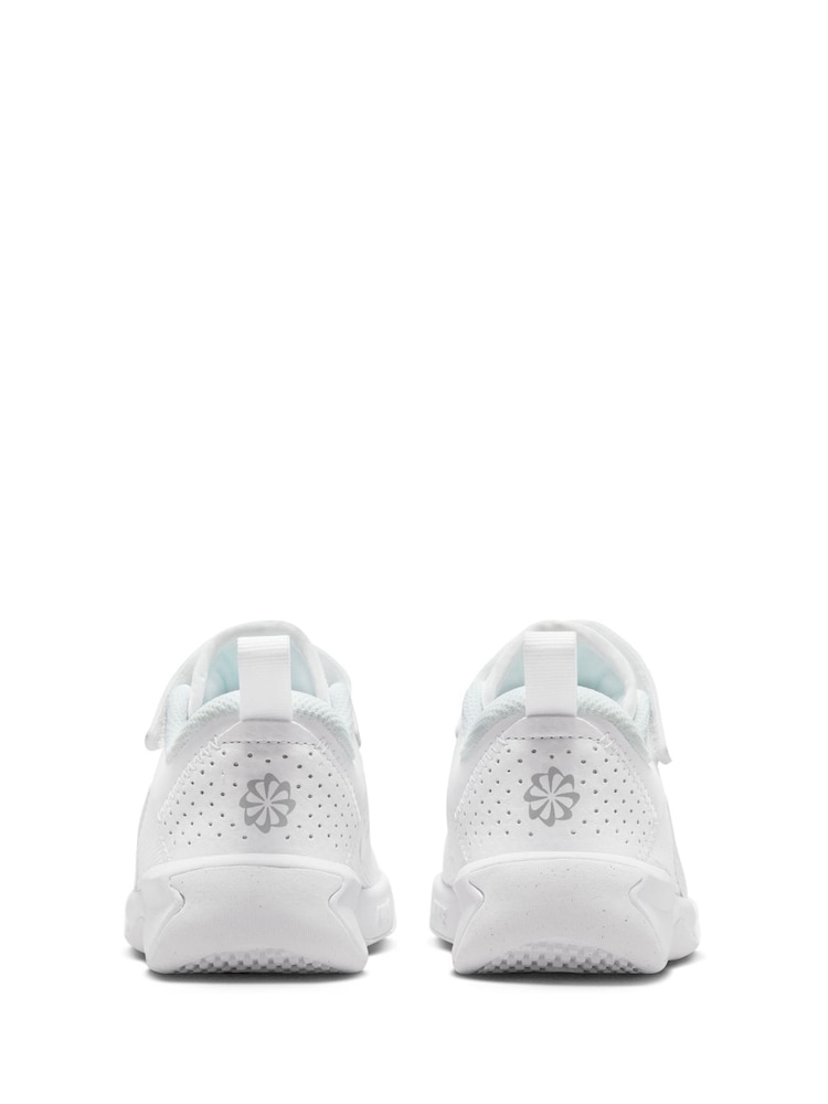 Nike White White Junior Omni Multi Court Trainers - Image 6 of 11
