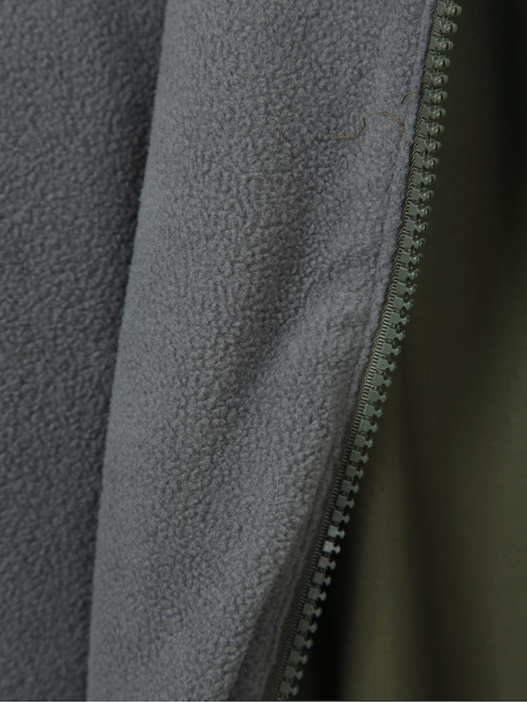 Mountain Warehouse Green Mens Coastline Water Resistant Changing Robe Coat Jacket - Image 5 of 5