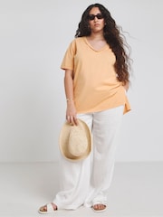 Simply Be Oversized Slouchy V-Neck 100% Cotton T-Shirt - Bild 1 von 4
