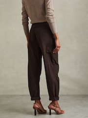 Reiss Chocolate Alessio Tapered Drawstring Cotton Combat Trousers - Image 5 of 6
