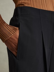 Reiss Navy Dolly Petite Front Pleat Tapered Trousers - Image 4 of 7