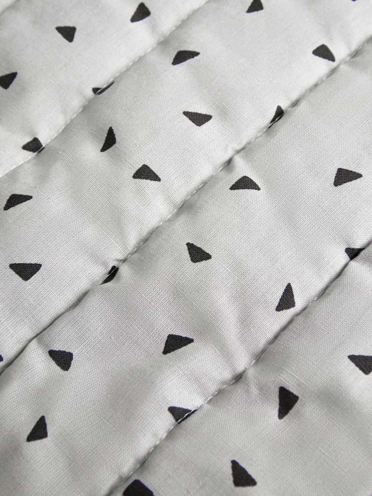 Monochrome Shapes and Grid Reverse Quilted Throw - Image 7 of 8
