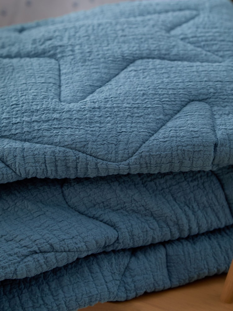 Blue Textured 100% Cotton Quilted Star Throw - Image 3 of 4