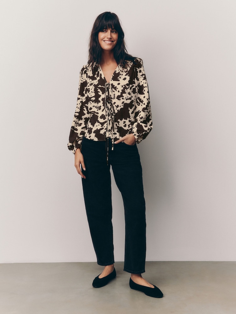 Kuhfellmuster - Tie Front Long Sleeve Blouse - Bild 2 von 7 Kuhfellmuster - Tie Front Long Sleeve Blouse - Bild 2 von 7