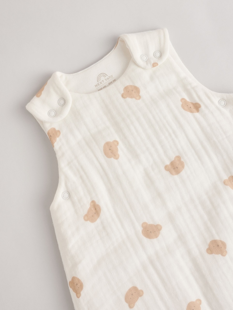 White Muslin Bear 2.5 Tog Baby 100% Cotton Sleep Bag - Image 6 of 8
