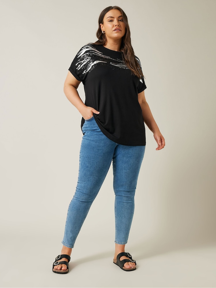Evans Zebra Sequin Embellished T-Shirt - Image 2 of 5