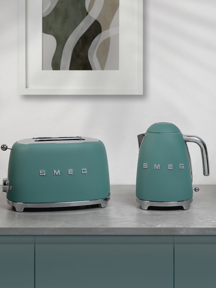 Smeg Emerald Green 2 Slice Toaster - Image 2 of 7
