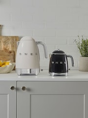 Smeg Cream Temperature Controlled Kettle 1.7 Litre - Image 2 of 7