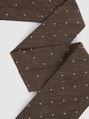 Reiss Capo Textured Silk Blend Polka Dot Tie - Imagen 3 de 5