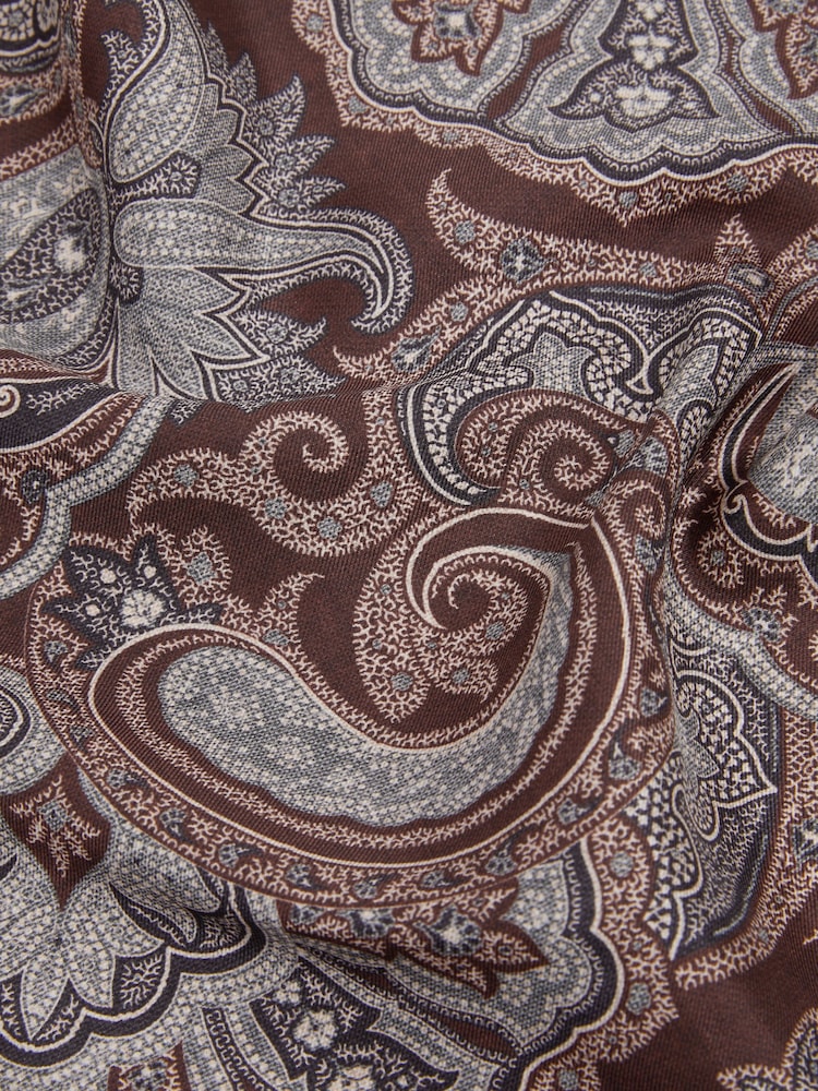 Reiss Chocolate Lucca Silk Hybrid Print Pocket Square - Image 5 of 5