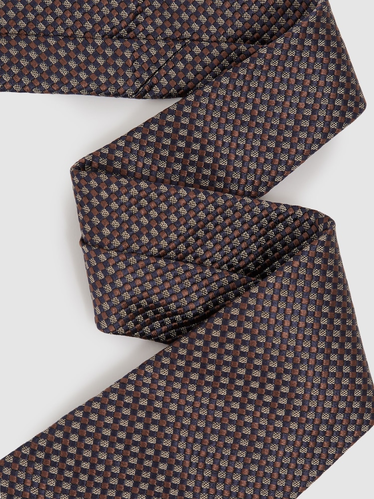 Reiss Dark Brown Atrani Silk Blend Textured Weave Tie - Image 3 of 5